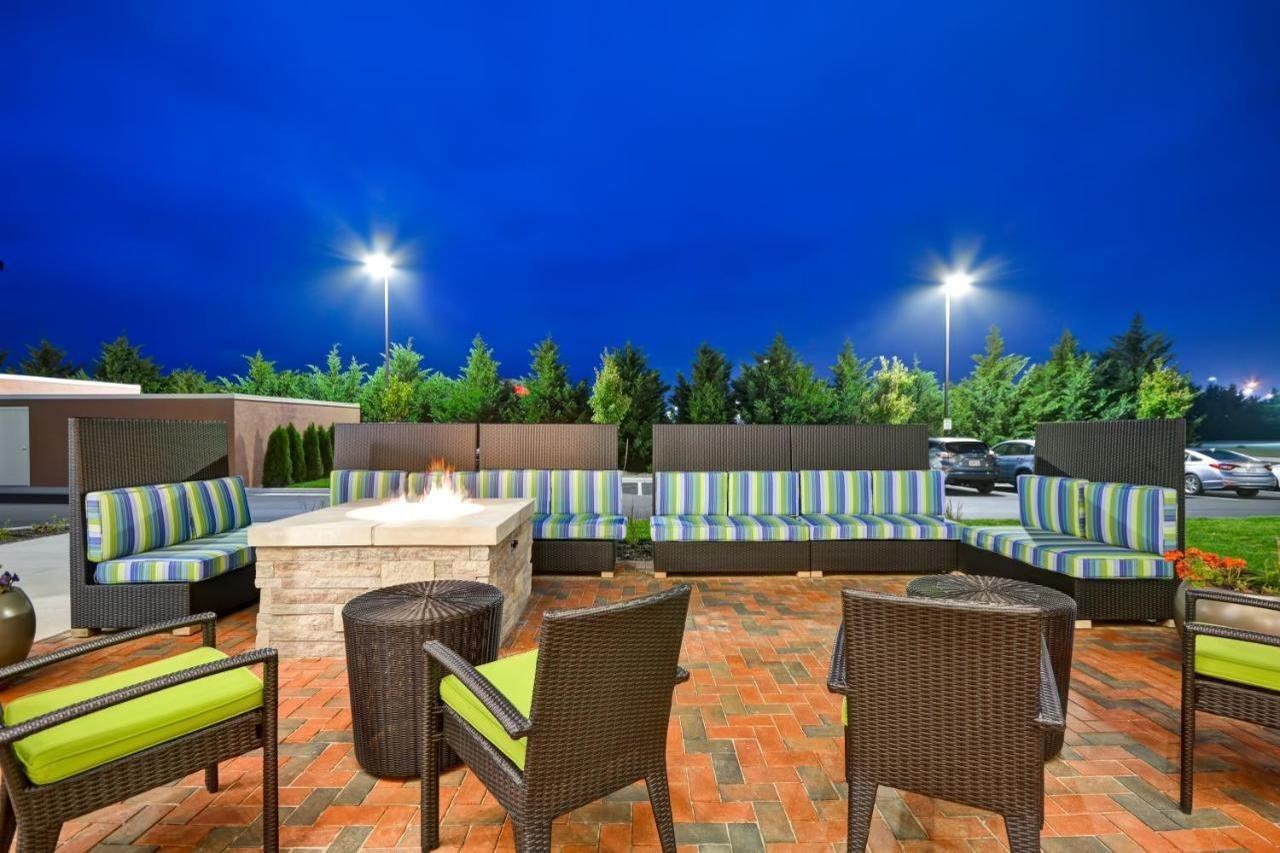 Home2 Suites By Hilton Charles Town Esterno foto